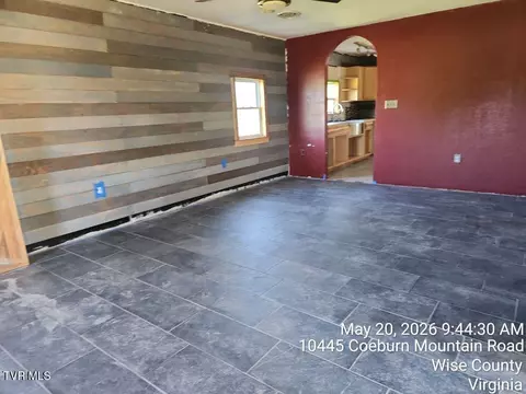 Living - 10439 Coeburn Mountain Road Wise Va 24293, Wise, VA 24293 photo 1 of 1