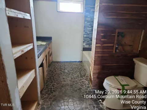 Bath - 10439 Coeburn Mountain Road Wise Va 24293, Wise, VA 24293 photo 1 of 1