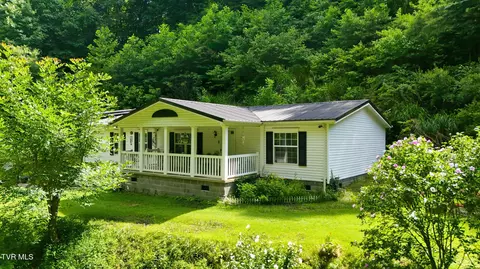 Exterior - 10115 Bear Fork Road Pound Va 24279, Pound, VA 24279 photo 1 of 10