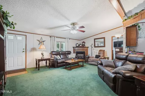 Living - 10115 Bear Fork Road Pound Va 24279, Pound, VA 24279 photo 2 of 2