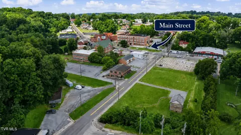 204 E Mckee Street Greeneville Tn 37743, Greeneville, TN 37743 photo 3