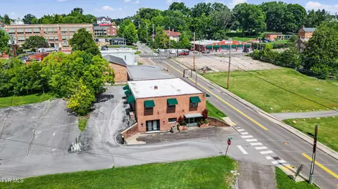 204 E Mckee Street Greeneville Tn 37743, Greeneville, TN 37743 photo 5