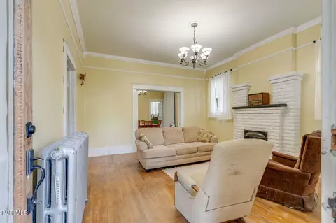 Living - 313 W Pine Street Johnson City Tn 37604, Johnson City, TN 37604 photo 1 of 3