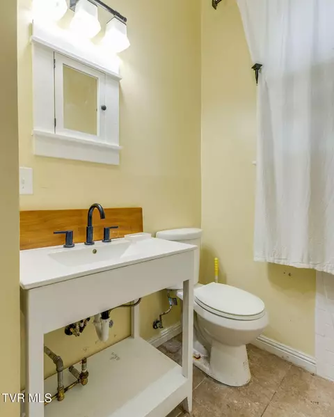 Bath - 313 W Pine Street Johnson City Tn 37604, Johnson City, TN 37604 photo 1 of 2