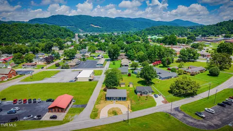 View/Area - 889 S Mohawk Drive Erwin Tn 37650, Erwin, TN 37650 photo 2 of 4