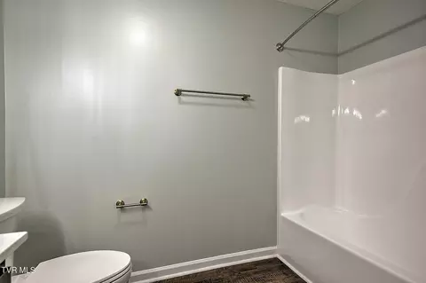 Bath - 1111 Timbers East Greeneville Tn 37745, Greeneville, TN 37745 photo 3 of 3