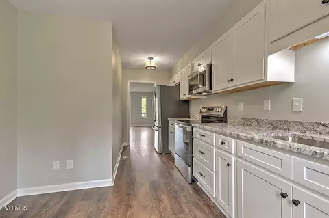 Kitchen - 1111 Timbers East Greeneville Tn 37745, Greeneville, TN 37745 photo 2 of 3