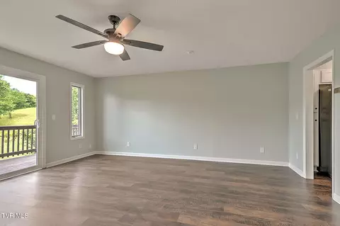 Living - 1111 Timbers East Greeneville Tn 37745, Greeneville, TN 37745 photo 5 of 5