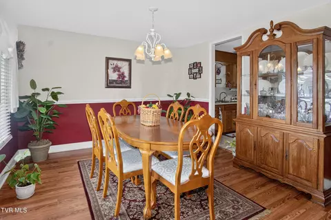 Dining - 146 Deseree Broyles Road Chuckey Tn 37641, Chuckey, TN 37641 photo 1 of 8