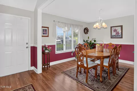 Dining - 146 Deseree Broyles Road Chuckey Tn 37641, Chuckey, TN 37641 photo 2 of 8
