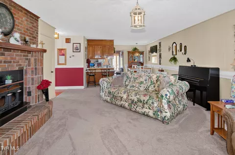 Living - 146 Deseree Broyles Road Chuckey Tn 37641, Chuckey, TN 37641 photo 6 of 6