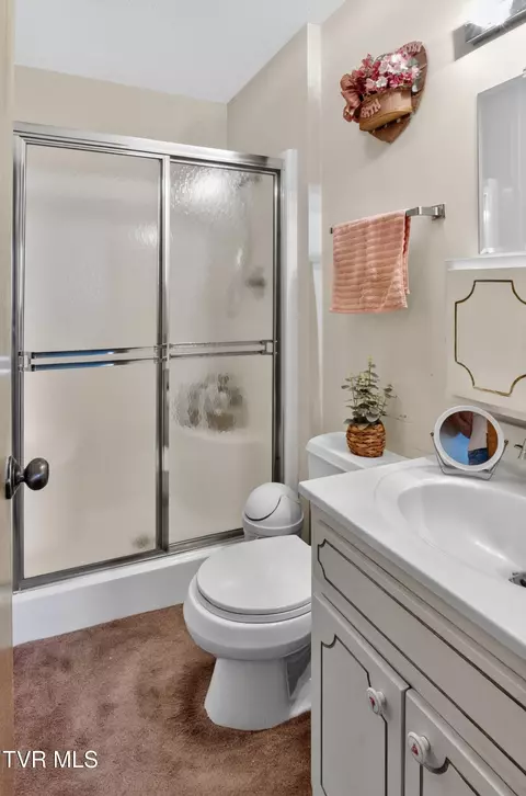 Bath - 146 Deseree Broyles Road Chuckey Tn 37641, Chuckey, TN 37641 photo 6 of 12