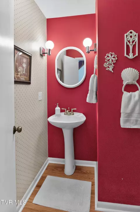 Bath - 146 Deseree Broyles Road Chuckey Tn 37641, Chuckey, TN 37641 photo 1 of 12