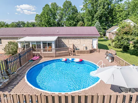 Exterior - 26424 Beech Circle Abingdon Va 24211, Abingdon, VA 24211 photo 26 of 32