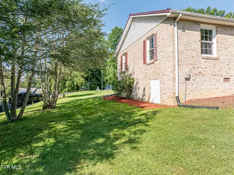 Exterior - 26424 Beech Circle Abingdon Va 24211, Abingdon, VA 24211 photo 9 of 32