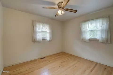Bedroom - 555 Valley Avenue Erwin Tn 37650, Erwin, TN 37650 photo 3 of 7