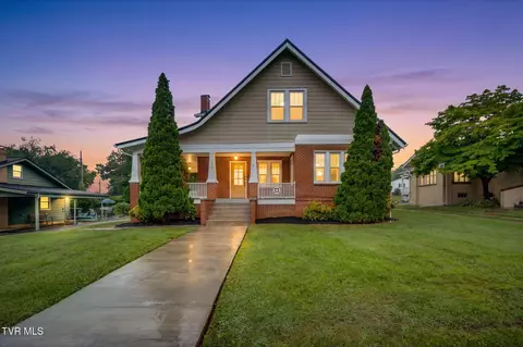 300 Daytona Place Elizabethton Tn 37643, Elizabethton, TN 37643