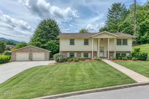 6 Bridgewood Court Johnson City Tn 37604, Johnson City, TN 37604