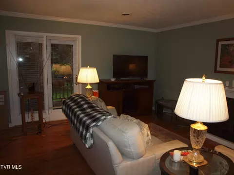 822 Wayne Avenue 22b5 Abingdon Va 24210, Abingdon, VA 24210 photo 3