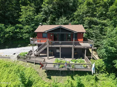 220 Roanwood Road Roan Mountain Tn 37687, Roan Mountain, TN 37687