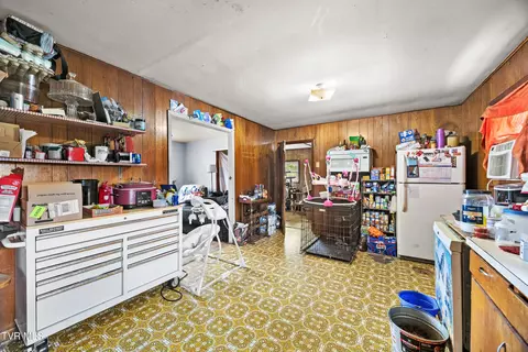 Kitchen - 290 Butchertown Road Fall Branch Tn 37656, Fall Branch, TN 37656 photo 3 of 3