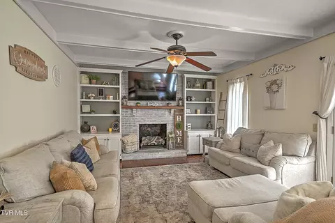Living - 20004 Avondale Road Abingdon Va 24211, Abingdon, VA 24211 photo 1 of 4