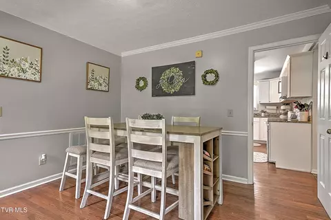 Dining - 20004 Avondale Road Abingdon Va 24211, Abingdon, VA 24211 photo 2 of 4