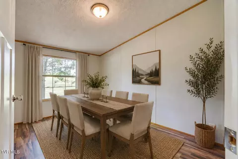 Dining - 193 Barwick Road Limestone Tn 37681, Limestone, TN 37681 photo 1 of 1
