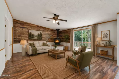 Living - 193 Barwick Road Limestone Tn 37681, Limestone, TN 37681 photo 6 of 8