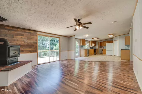 Living - 193 Barwick Road Limestone Tn 37681, Limestone, TN 37681 photo 8 of 8
