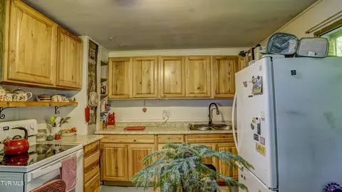 Kitchen - 1213 Roaring Fork Road Mars Hill Nc 28754, Mars Hill, NC 28754 photo 4 of 5