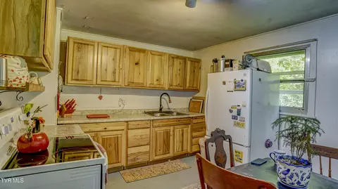 Kitchen - 1213 Roaring Fork Road Mars Hill Nc 28754, Mars Hill, NC 28754 photo 2 of 5