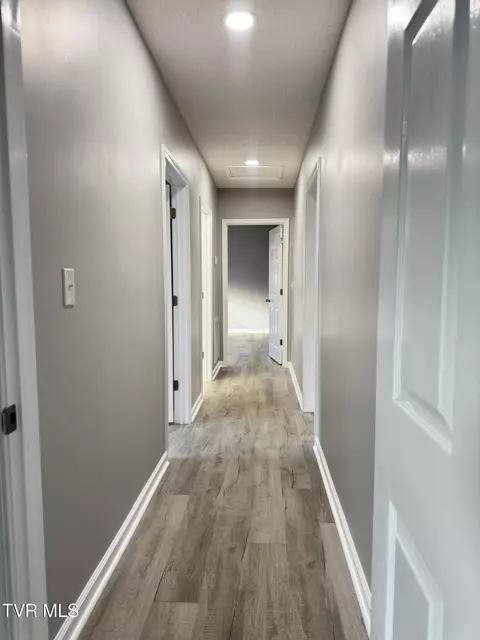 Entry Way - 2140 Randolph Street Bristol Va 24201, Bristol, VA 24201 photo 1 of 1