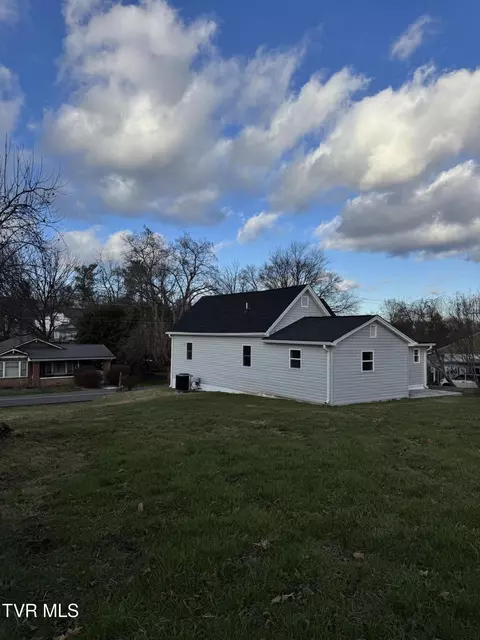 Exterior - 2140 Randolph Street Bristol Va 24201, Bristol, VA 24201 photo 5 of 6