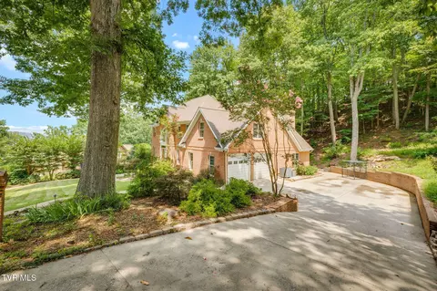 1808 Bramblewood Drive Kingsport Tn 37660, Kingsport, TN 37660