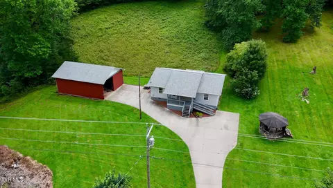 379 Minton Hollow Road Elizabethton Tn 37643, Elizabethton, TN 37643