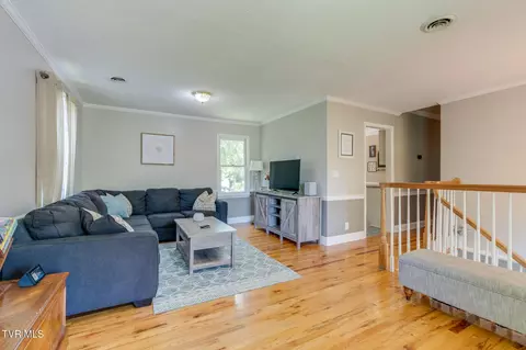 Living - 2250 High Street Bristol Va 24201, Bristol, VA 24201 photo 2 of 3
