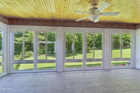 Exterior - 113 Oakwood Lane Erwin Tn 37650, Erwin, TN 37650 photo 3 of 19