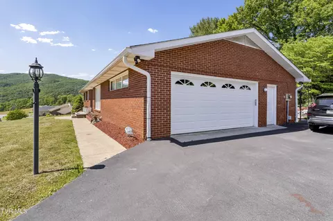 Other - 113 Oakwood Lane Erwin Tn 37650, Erwin, TN 37650 photo 6 of 10