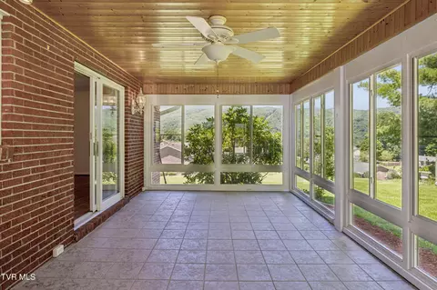 Exterior - 113 Oakwood Lane Erwin Tn 37650, Erwin, TN 37650 photo 5 of 19
