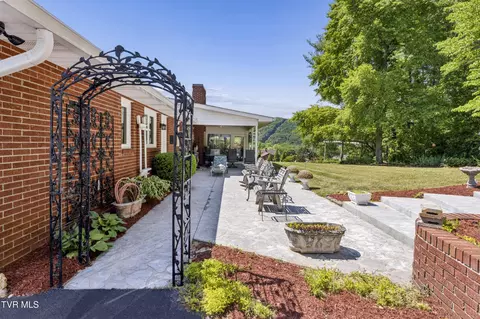 Exterior - 113 Oakwood Lane Erwin Tn 37650, Erwin, TN 37650 photo 10 of 19