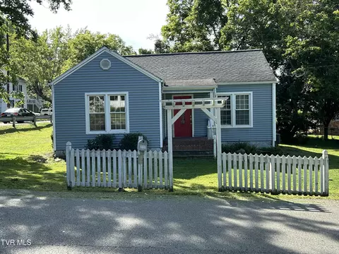 Exterior - 309 Nottingham Avenue Wise Va 24293, Wise, VA 24293 photo 5 of 6