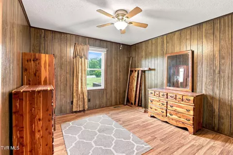 Bedroom - 2060 Fishpond Road Chuckey Tn 37641, Chuckey, TN 37641 photo 2 of 6