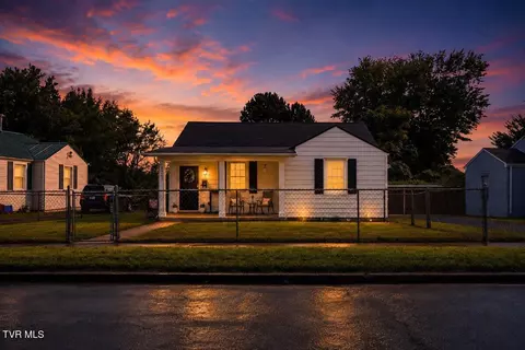 1321 Magnolia Avenue Kingsport Tn 37664, Kingsport, TN 37664