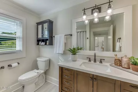 Bath - 419 Kitzmiller Road Gray Tn 37615, Gray, TN 37615 photo 3 of 4