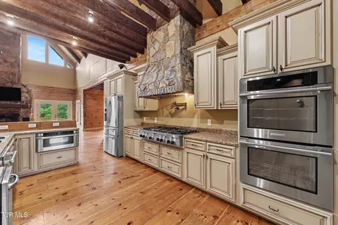 Kitchen - 3101 Whitehouse Road Greeneville Tn 37745, Greeneville, TN 37745 photo 1 of 4