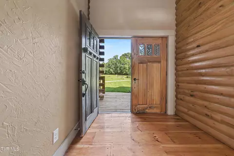 Entry Way - 3101 Whitehouse Road Greeneville Tn 37745, Greeneville, TN 37745 photo 1 of 3