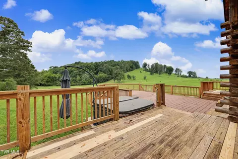 Exterior - 3101 Whitehouse Road Greeneville Tn 37745, Greeneville, TN 37745 photo 7 of 12