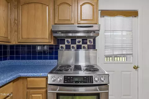 Kitchen - 238 4th Street Erwin Tn 37650, Erwin, TN 37650 photo 3 of 4