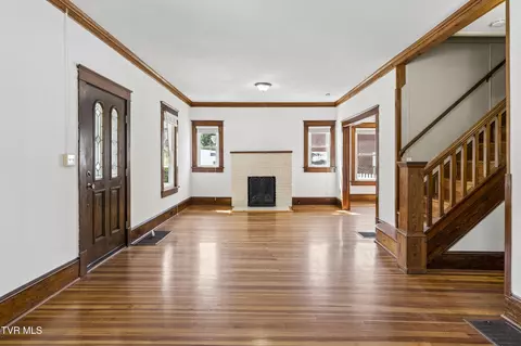 Living - 238 4th Street Erwin Tn 37650, Erwin, TN 37650 photo 1 of 6